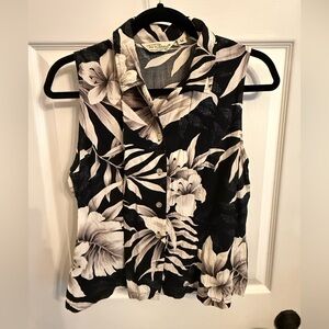 Tori Richard Tropical Black and White Floral sleeveless blouse. Size M.